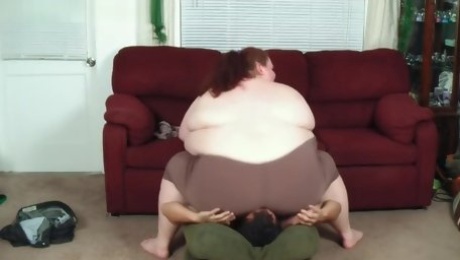 Fat Girl Spread Ass and Spandex Ass Smothering and Facesitting Skinny Guy