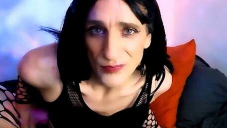 Trans Mistress LuvNuk69 is bored and depressed, she jerks her big cock and cums on her face