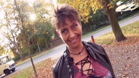 GERMAN MATURE HOUSEWIFE MAKE PUBLIC SEXDATE CASTING