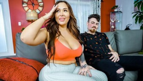 Video  Busty MILF brunette Callie Brooks fucks with a younger boyfriend